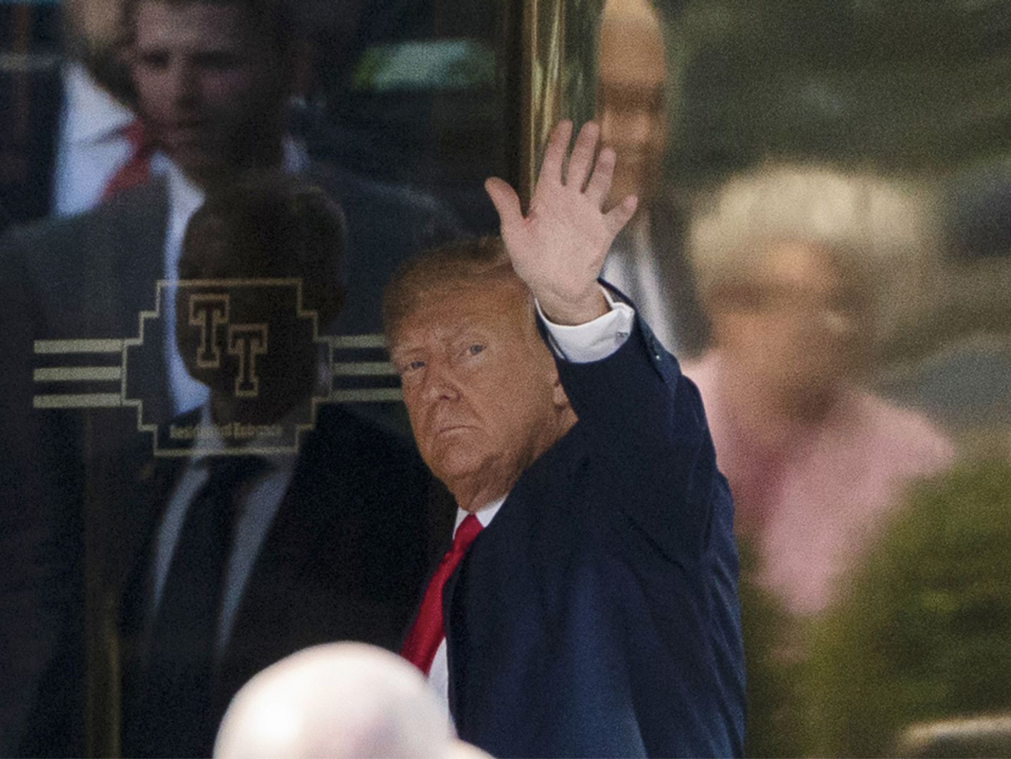 Photo of Trump waving