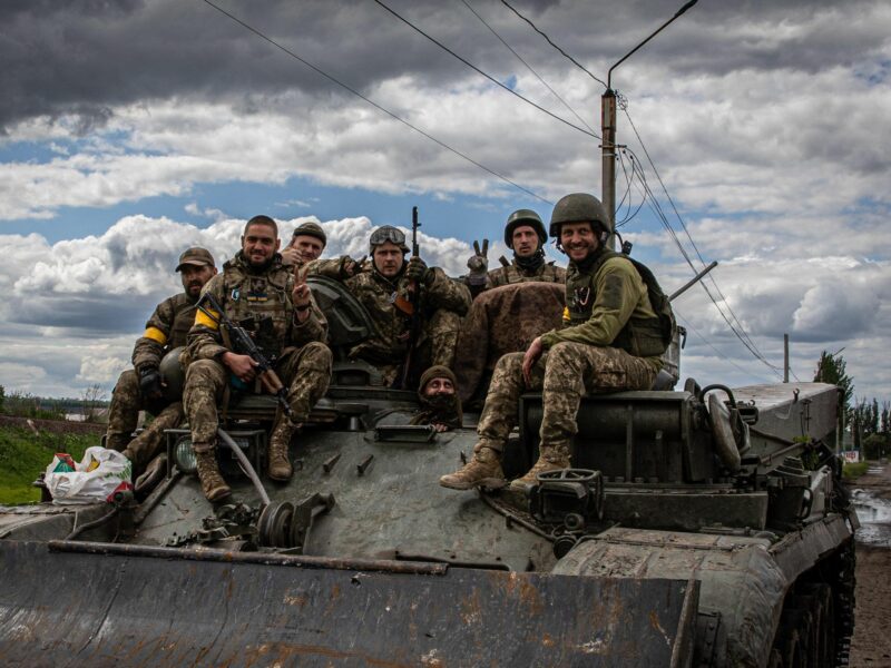 Photo of Ukrainian soldiers sitting atop a tank near the Russian frontlines in Donbas on May 22