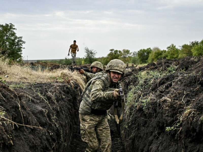 Photo of Ukrainian soldiers training in trenches in September.