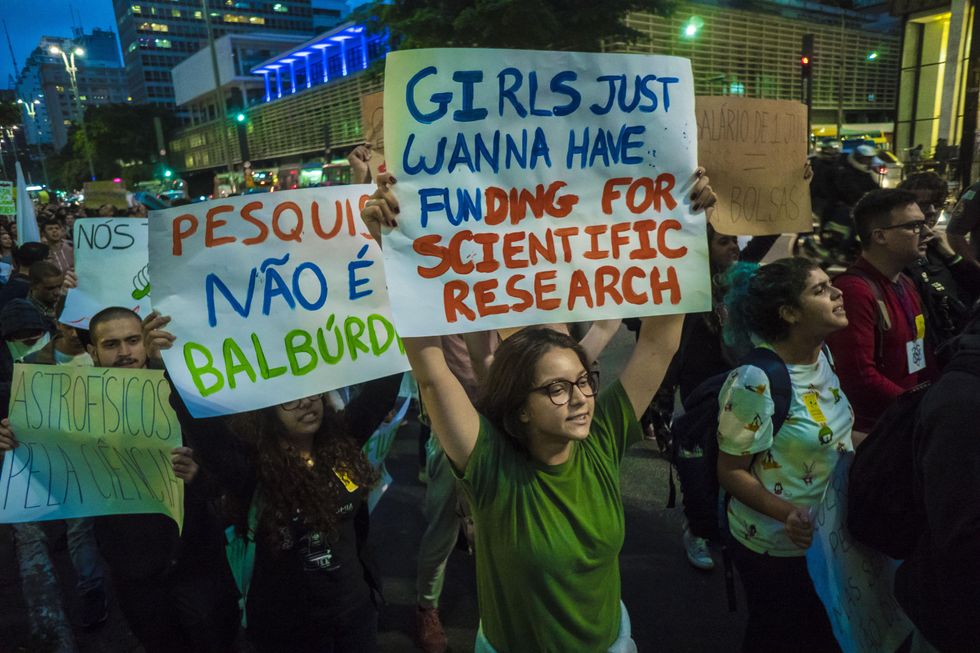 Photo of university students at a march for science in Brazil