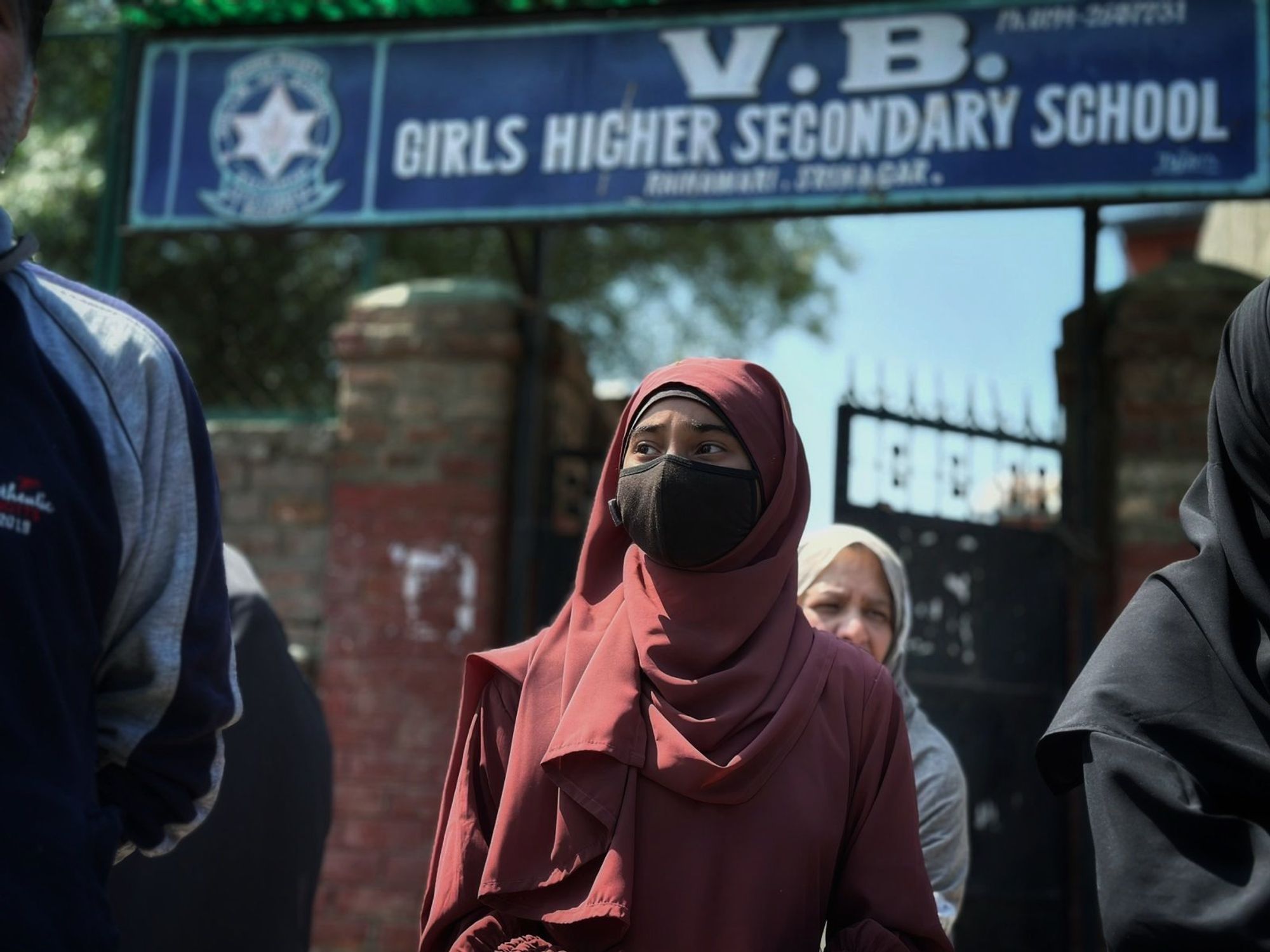 Photograph of a girl during a student protest in India for allegedly not allowing them to wear abayas in school.
