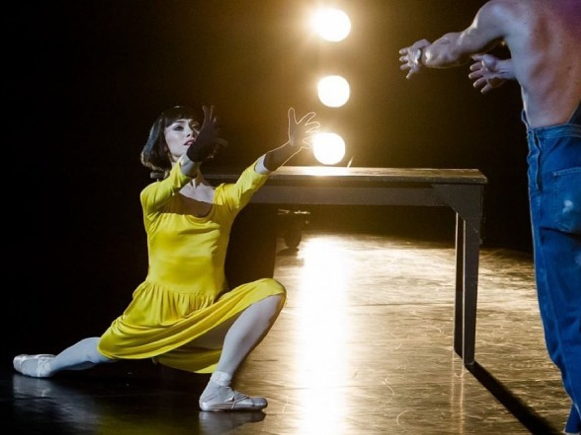Picture of prima ballerina Eleonora Abbagnato on stage