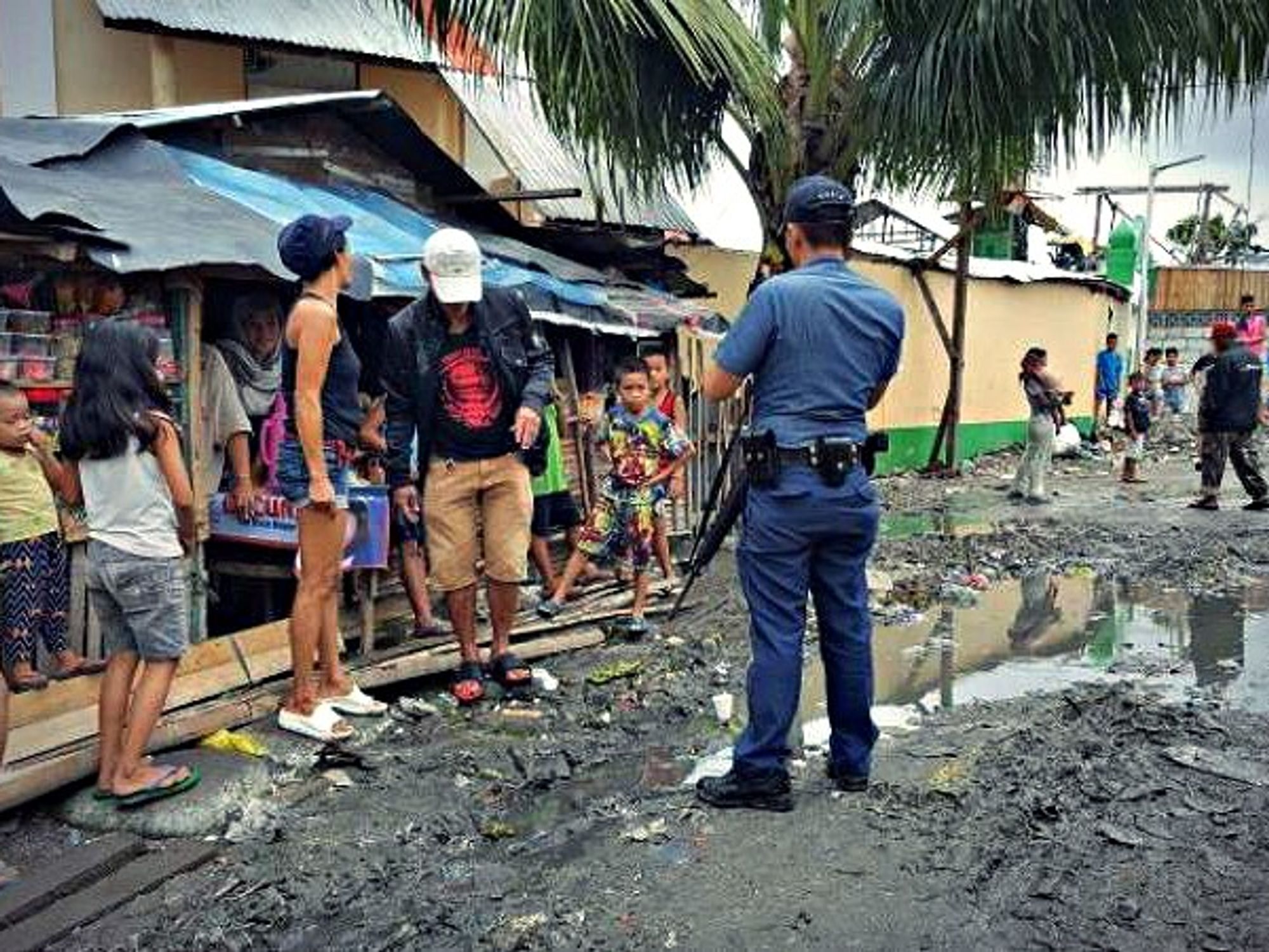 Police officer in Manila, Philippines