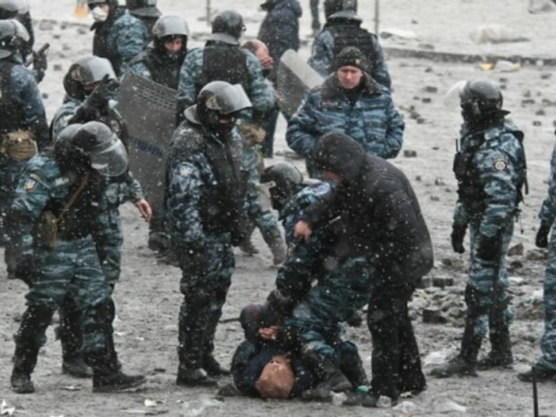 Police take charge in Kiev