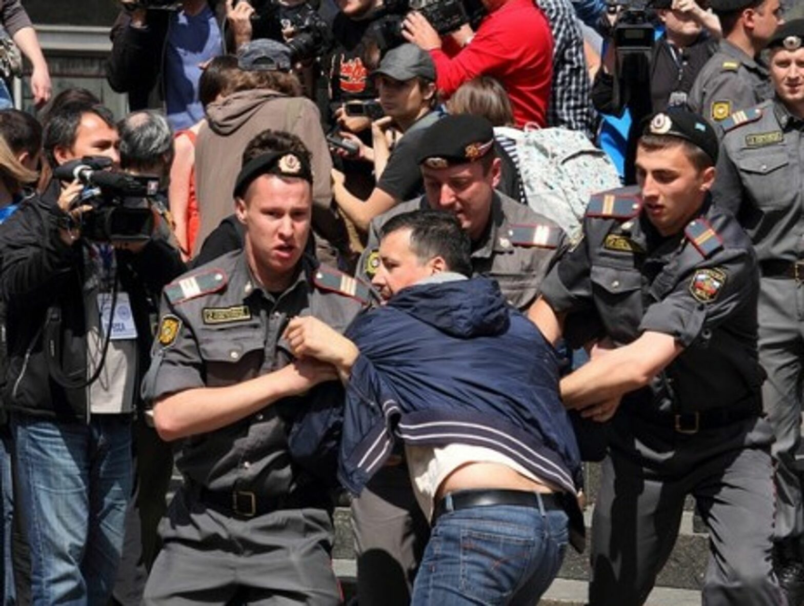 Police take on an unsanctioned LGBT protest last May