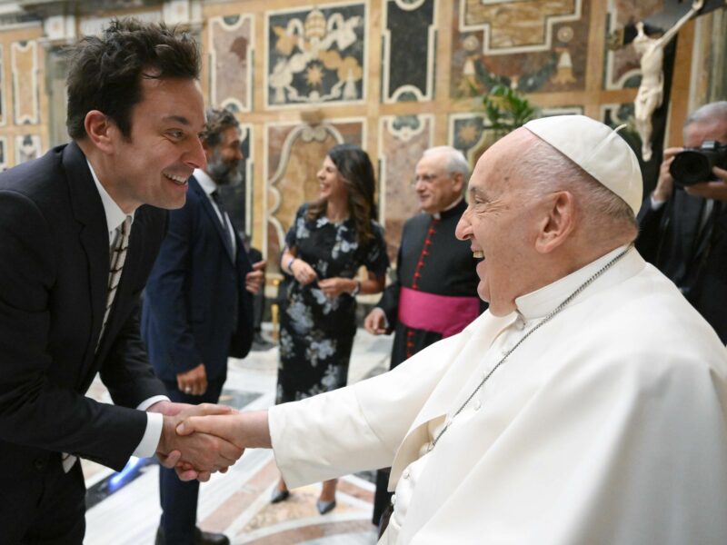 A Weird Week Indeed: China's Toilet Timers, Pope Meets Comedians, Hot Dog Drama