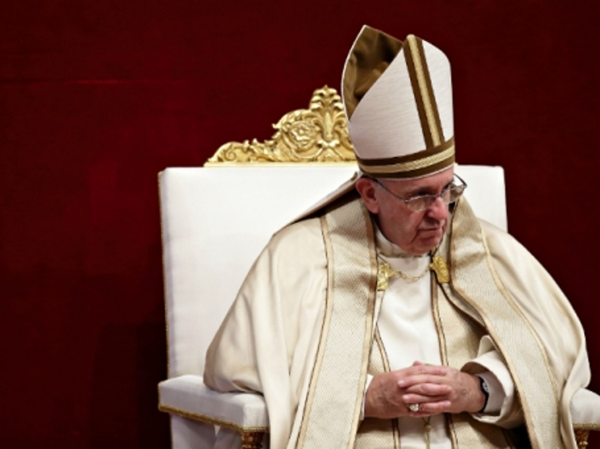 Pope On Abortion, Escaping ISIS, Google Shot The Serif
