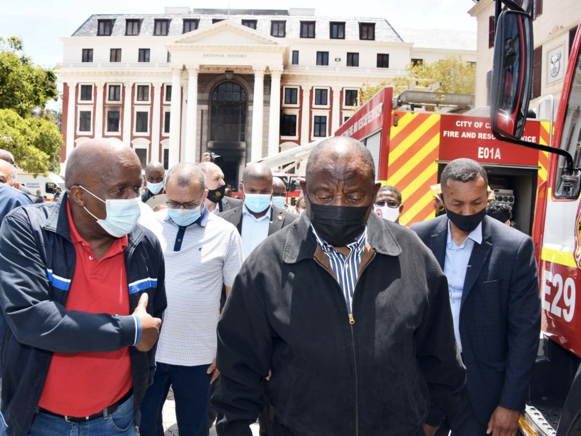 President @CyrilRamaphosa accompanied by Minister @MondliGungubele , Minister @PatriciaDeLille , Deputy Minister @ZiziKodwa , and Premier @AlanWinde as he inspects the damage to the Parliament buildings in Cape Town.