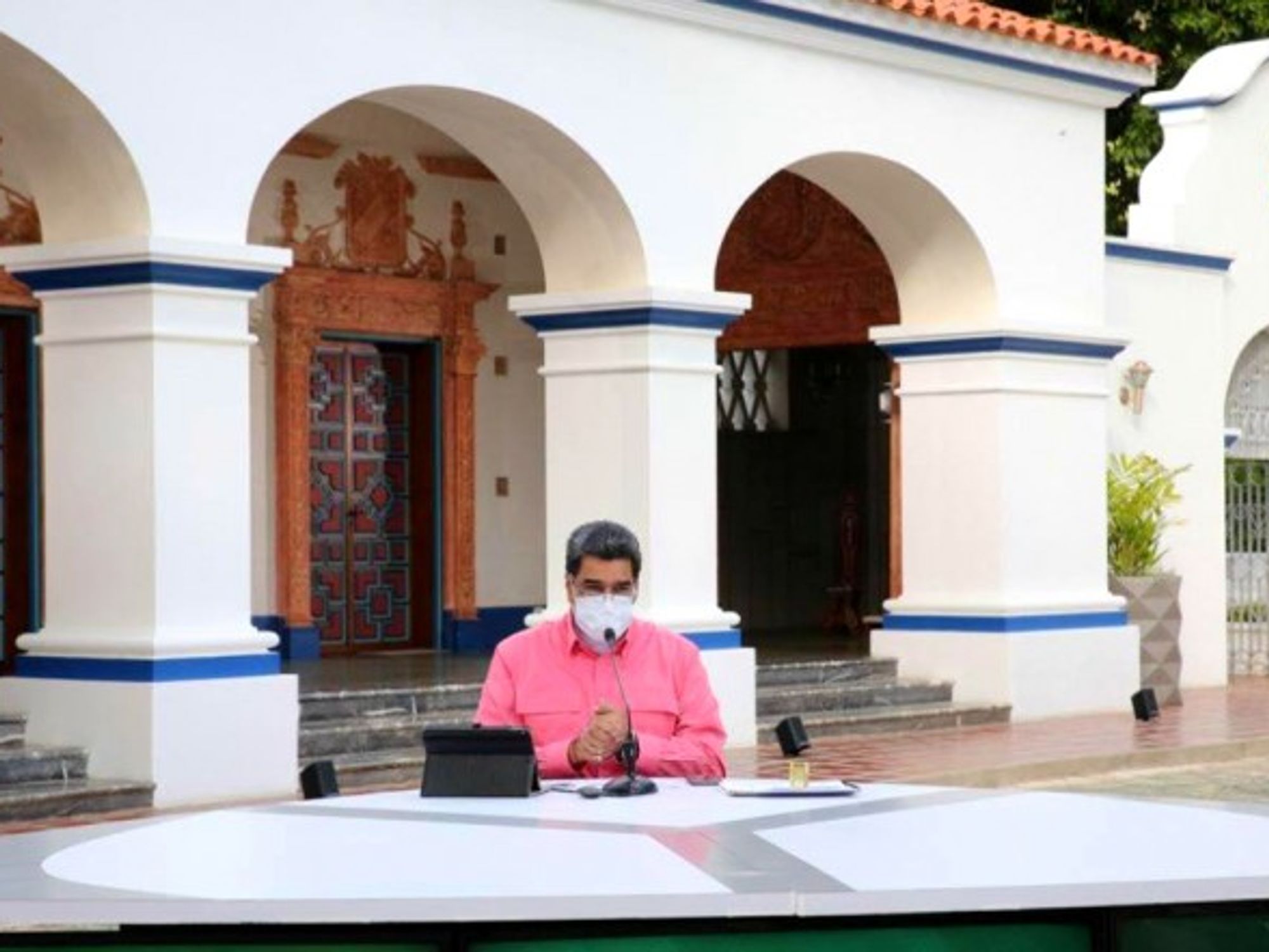 President Nicolás Maduro has decided to pardon and release more than 100 political prisoners