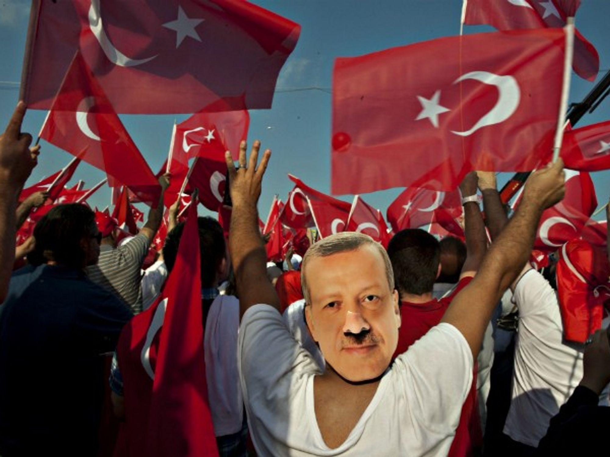 Pro-Erdogan rally in Istanbul on Aug. 7