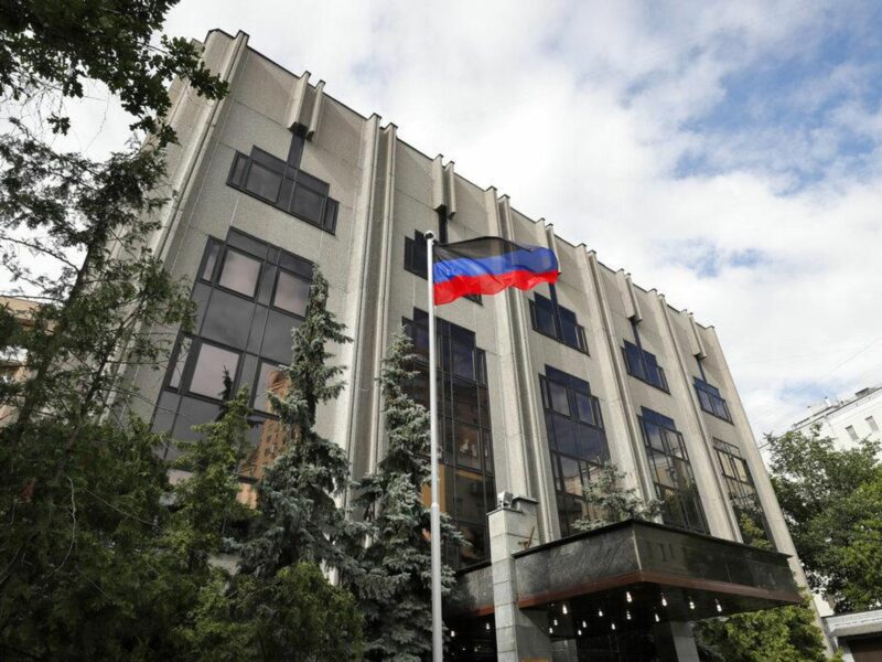 The Quiet-But-Hostile Opening Of Donetsk People's Republic Embassy In Moscow
