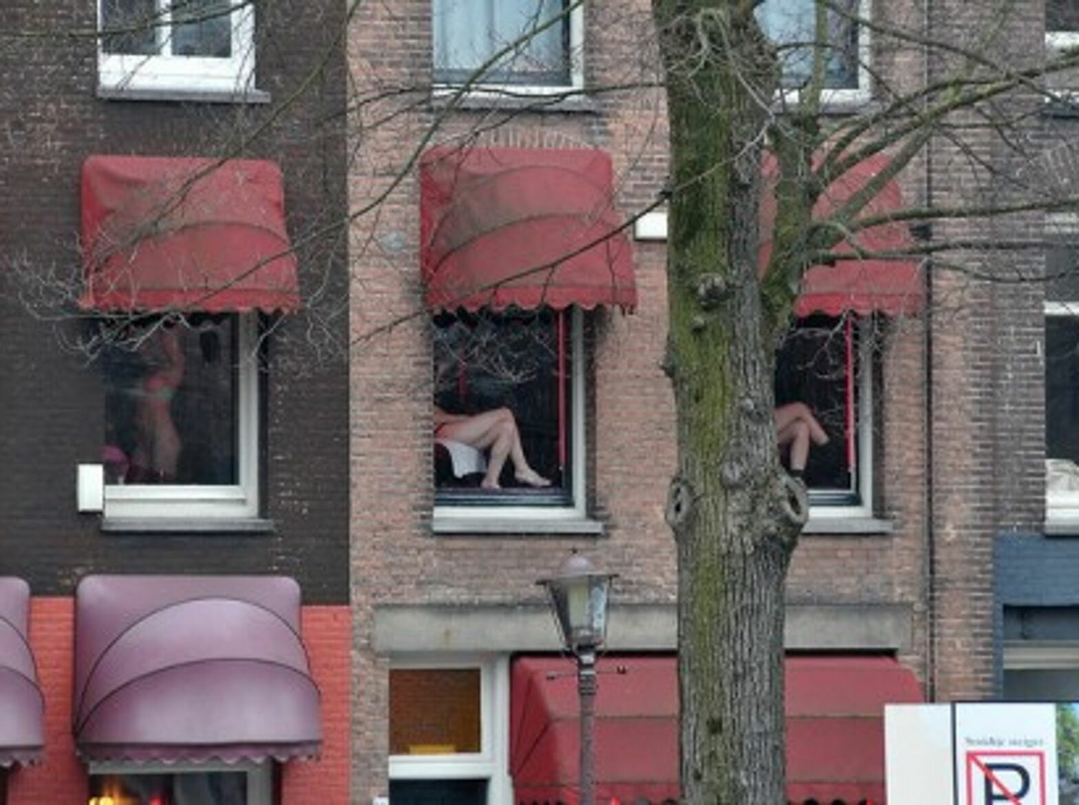 Prostitution is legal in the Netherlands, but only after the age of 18 (facemepls)