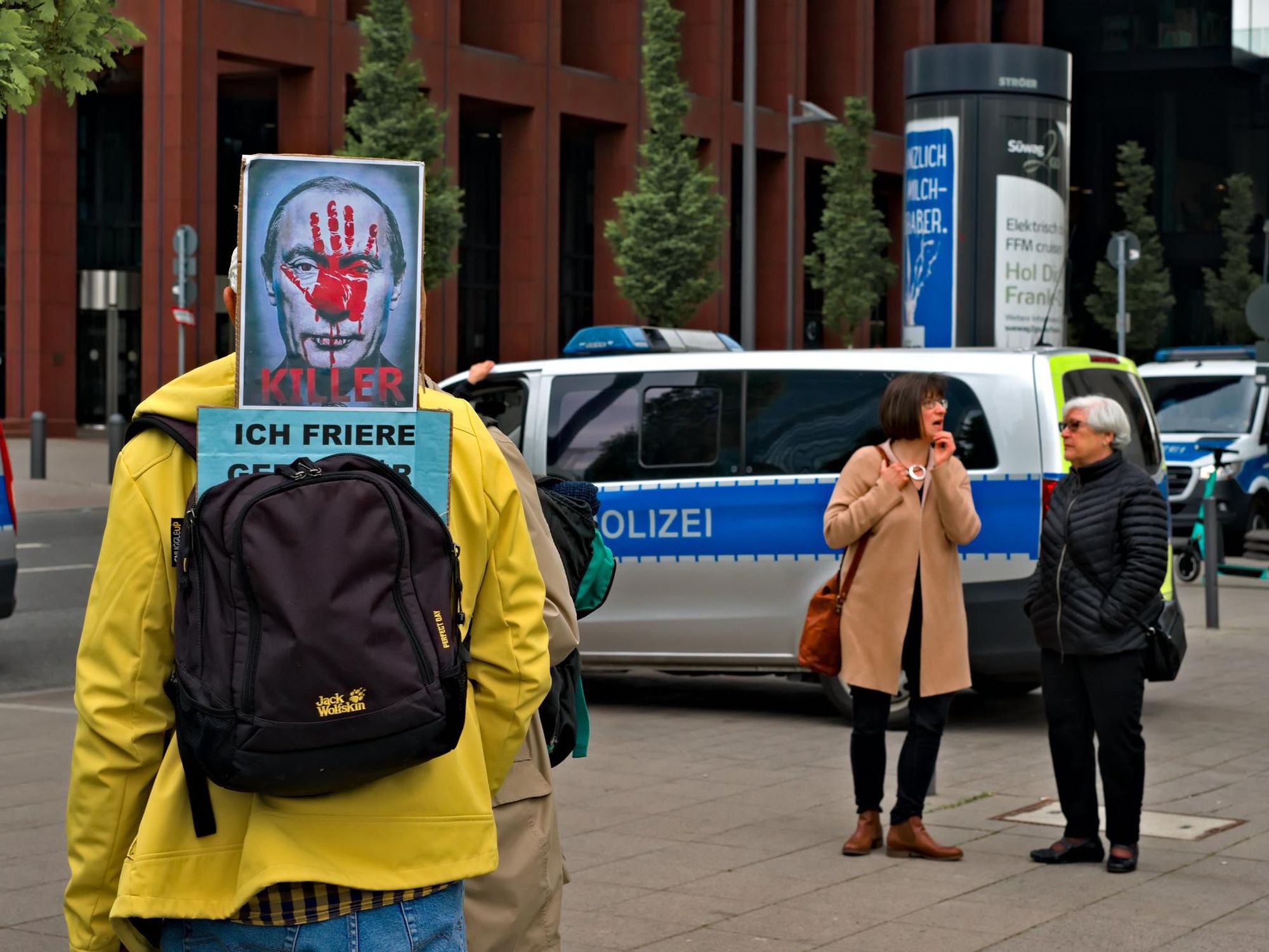Protest against Putin in Frankfurt​