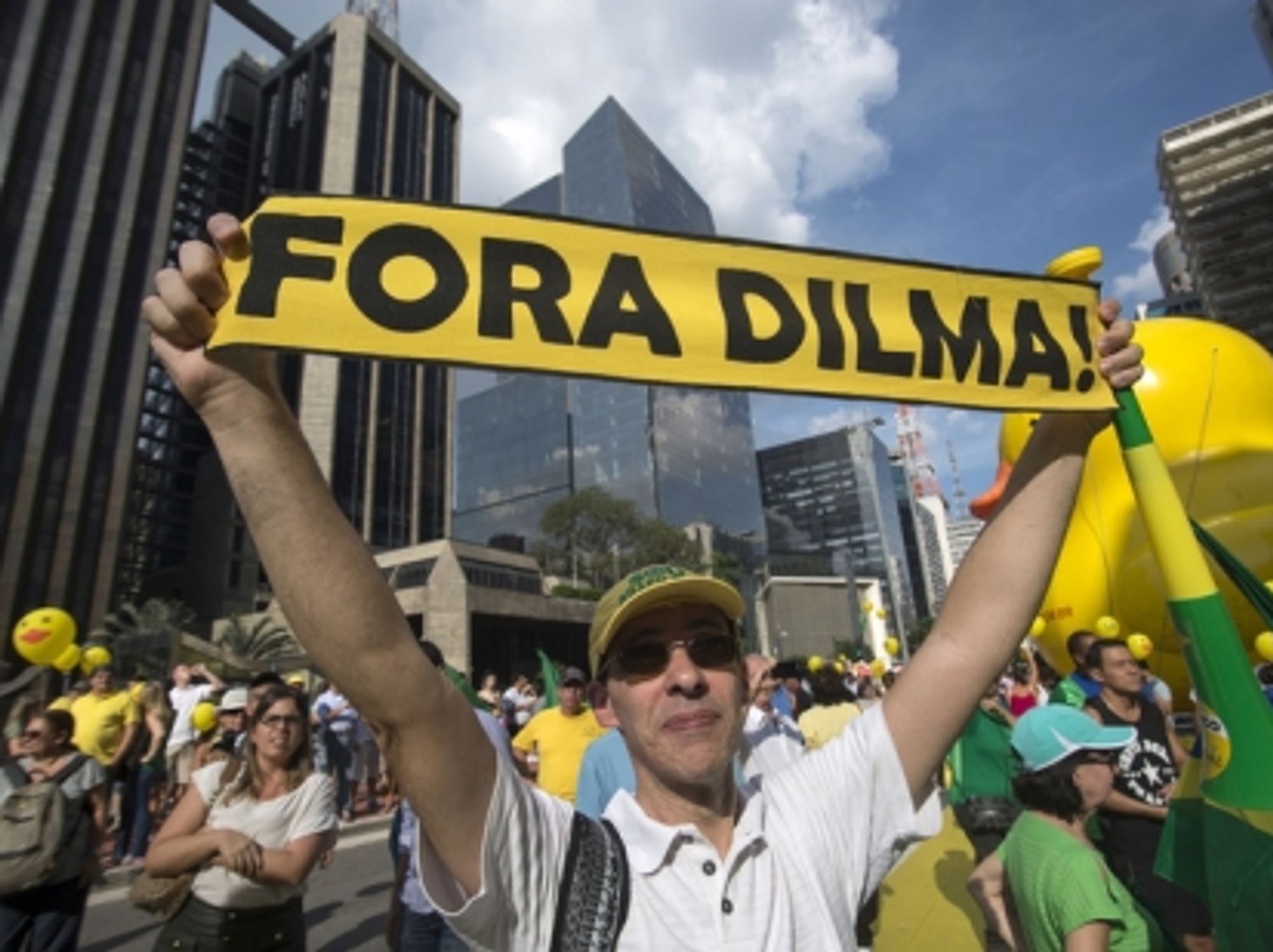 Protesters in favor of President Dilma Rousseff's impeachment, April 3, 2016