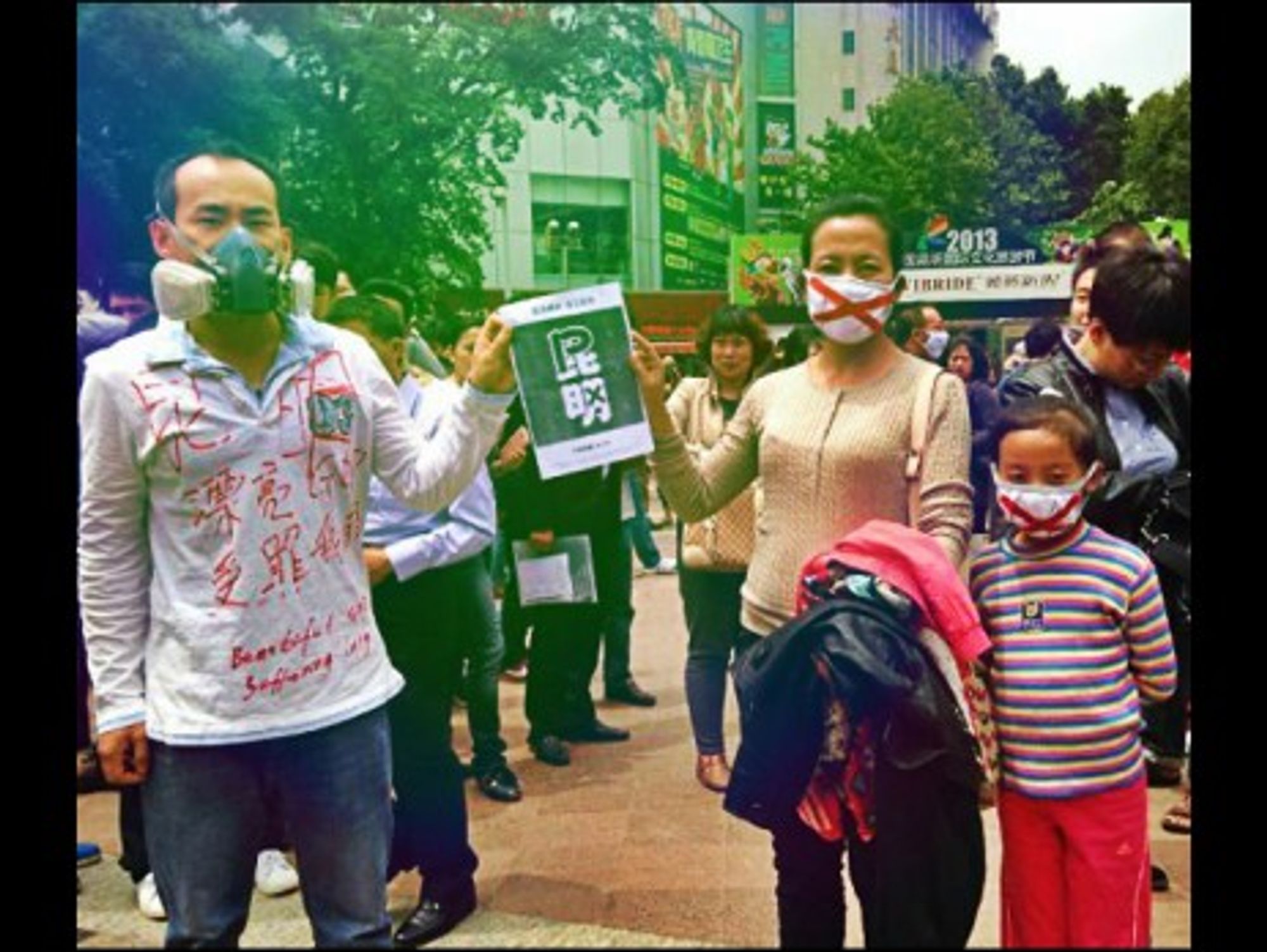 Protesters in Kunming on May 4, 2013