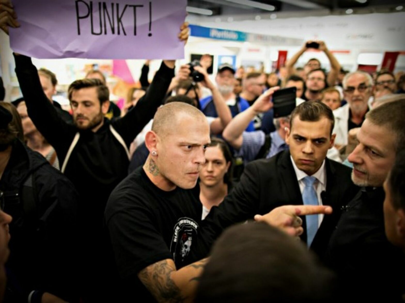 Protests at Frankfurt book fair against Bjorn Hocke of far-right AfD party