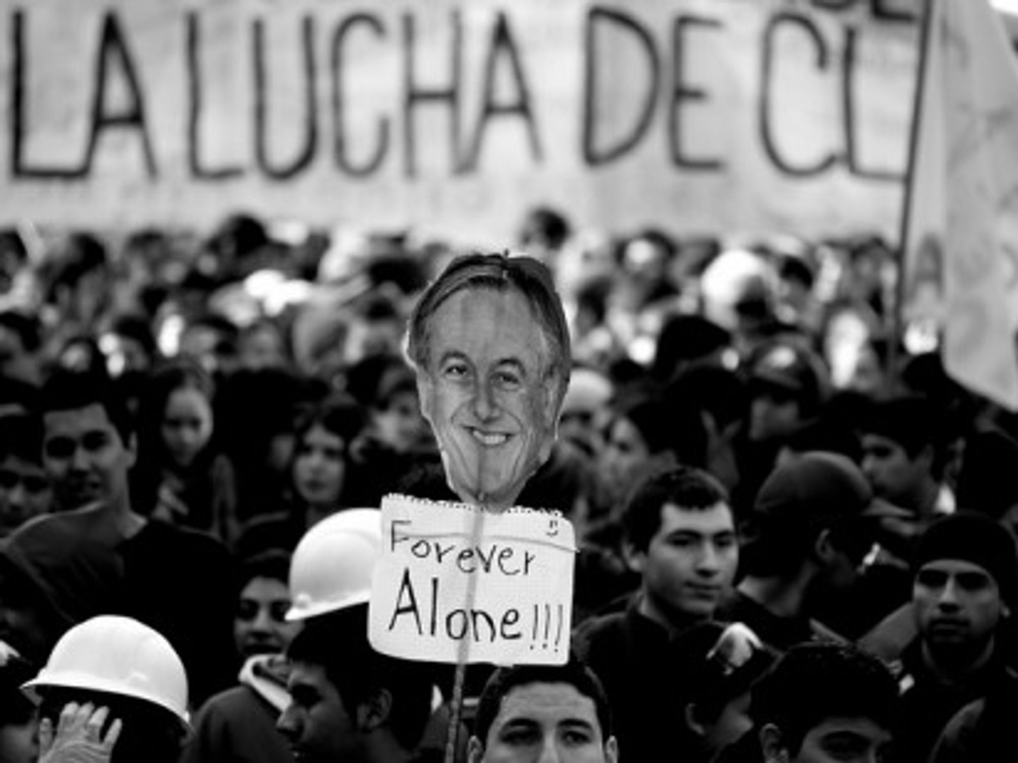 Protests in Santiago increasingly focus on President Piñera (Horment)