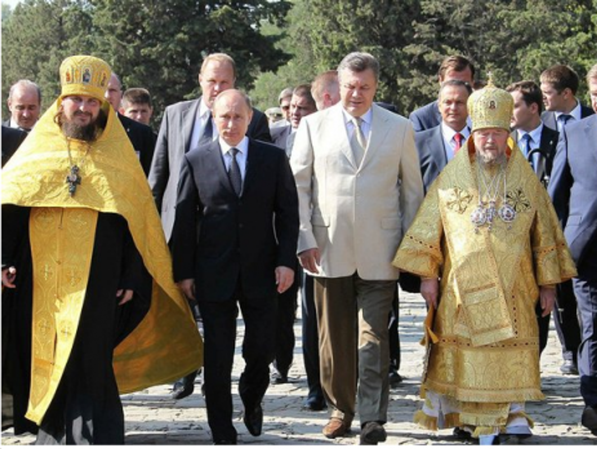 Putin and Yanukovych share not common religious roots
