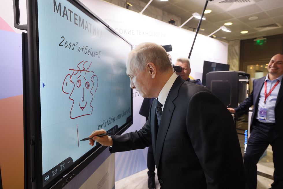 Putin doodling