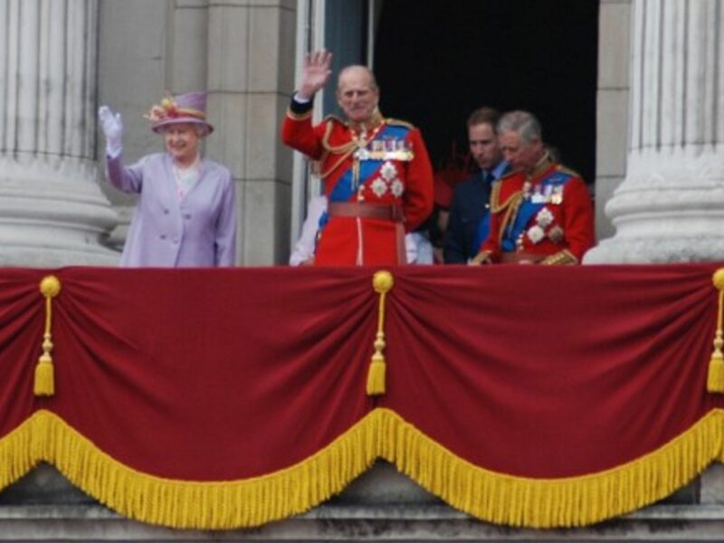 Queen Elizabeth II and Princes Philip, Charles, William (Rob Moment)