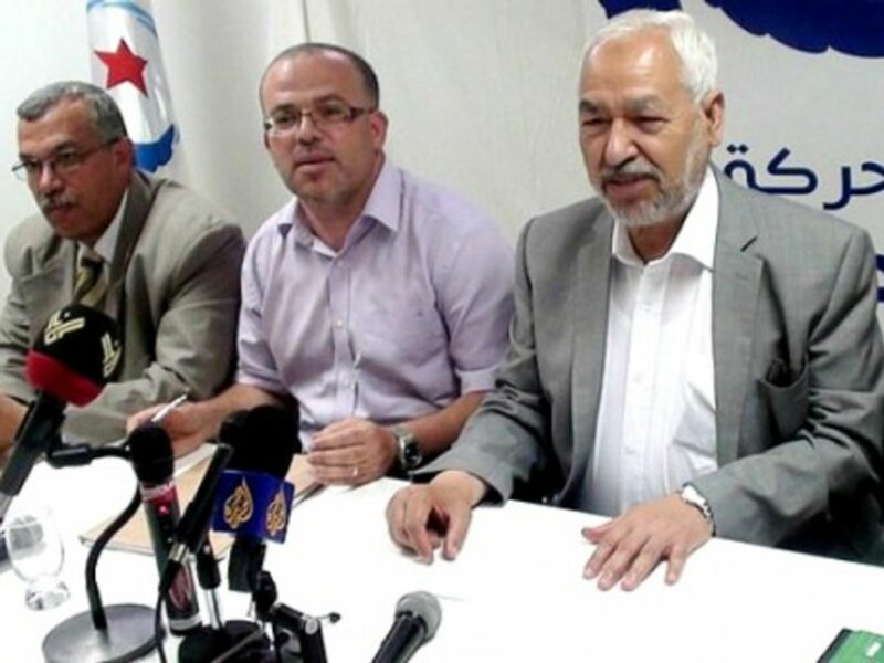 Rashid Al-Ghannushi, leader of Islamist Nahda party, on the right(Magharebia)