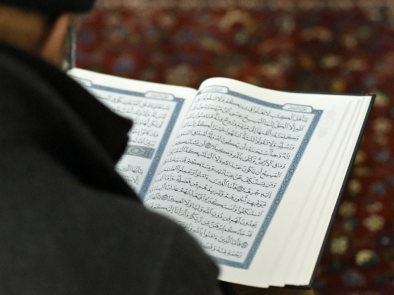Reading at Vienna's Islamic Center
