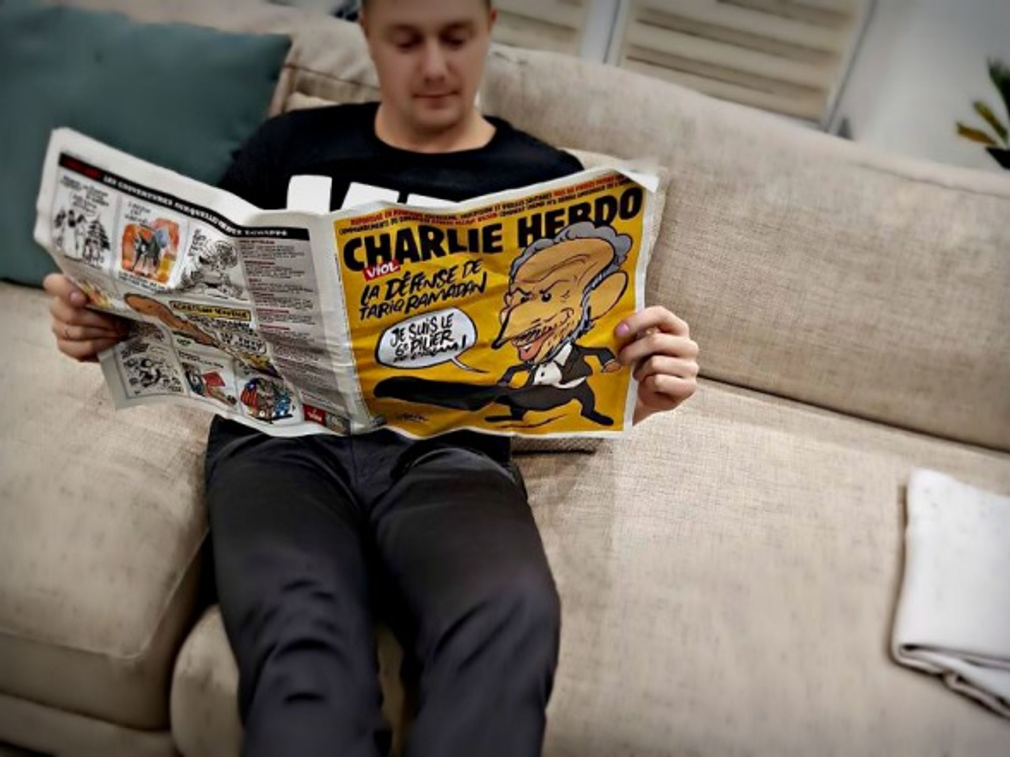 Reading Charlie Hebdo's Nov. 1 issue