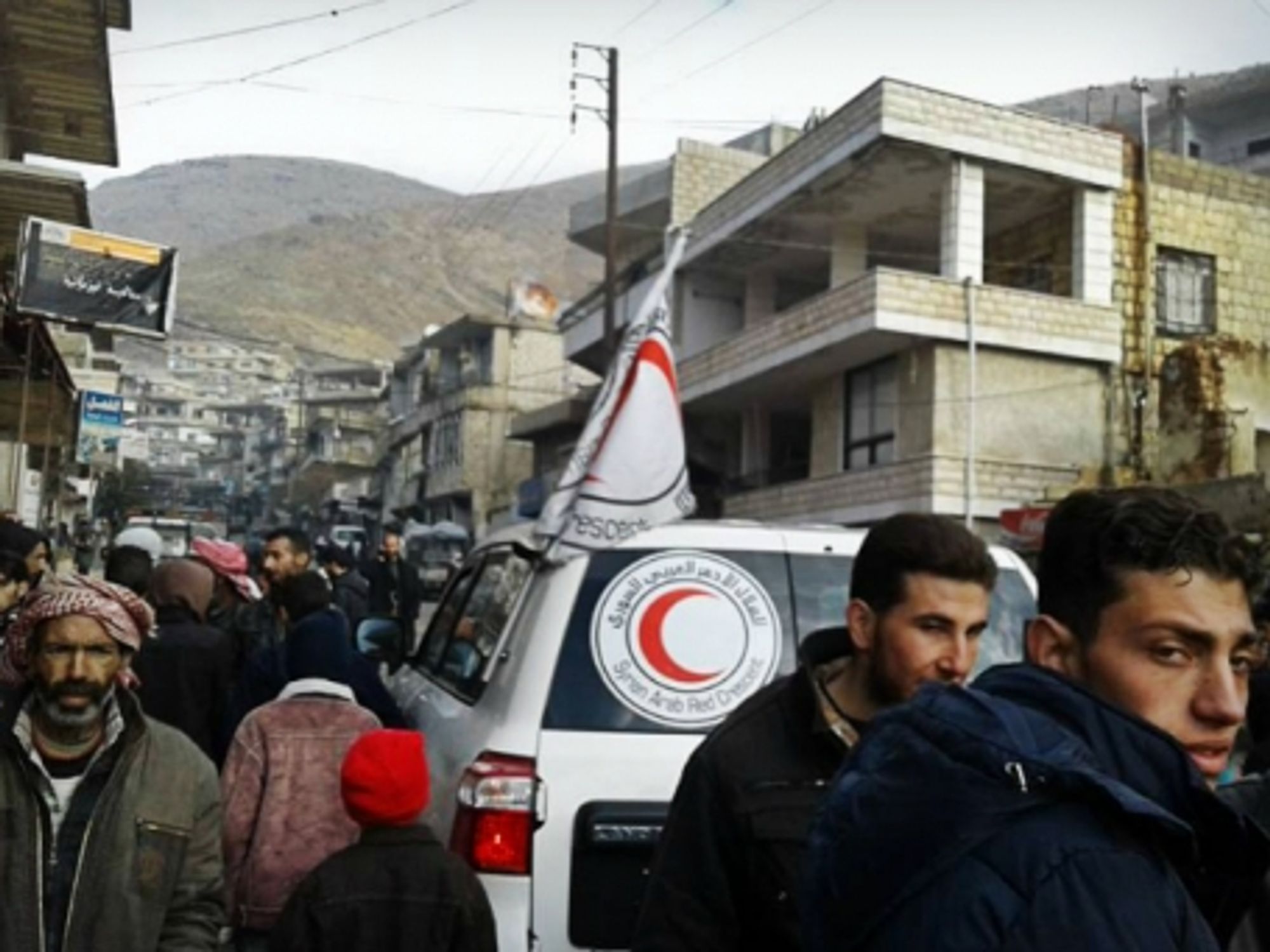 Red Crescent aid arriving in Madaya