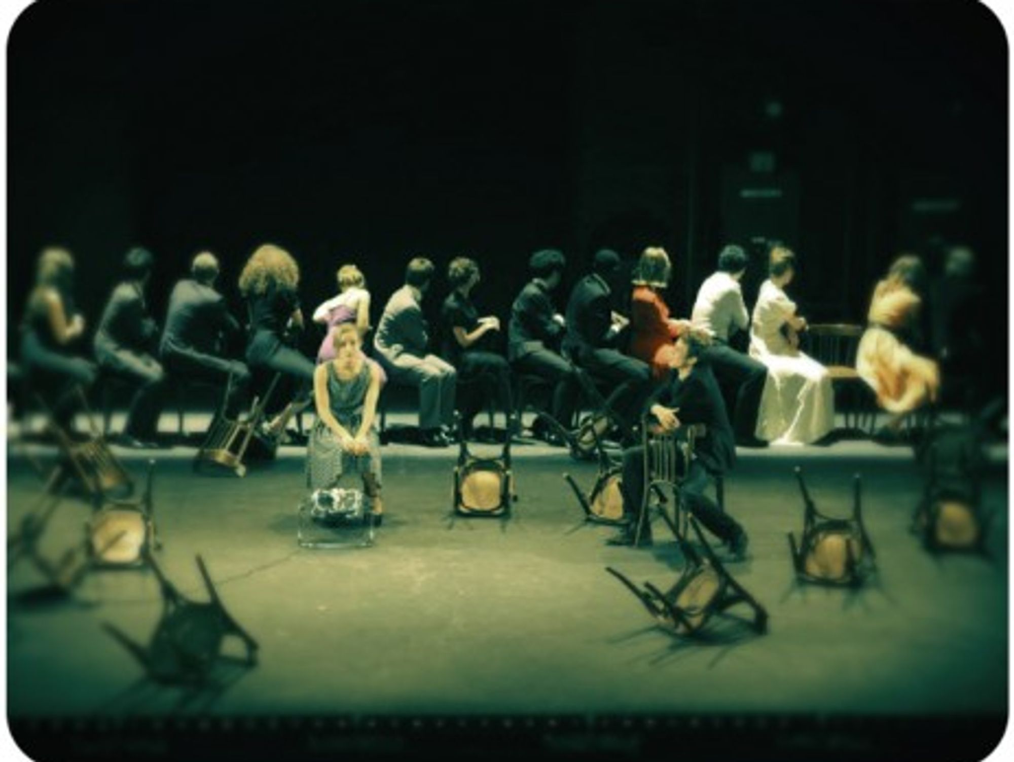 Rehearsing at Paris's prestigious "cours Florent" drama school