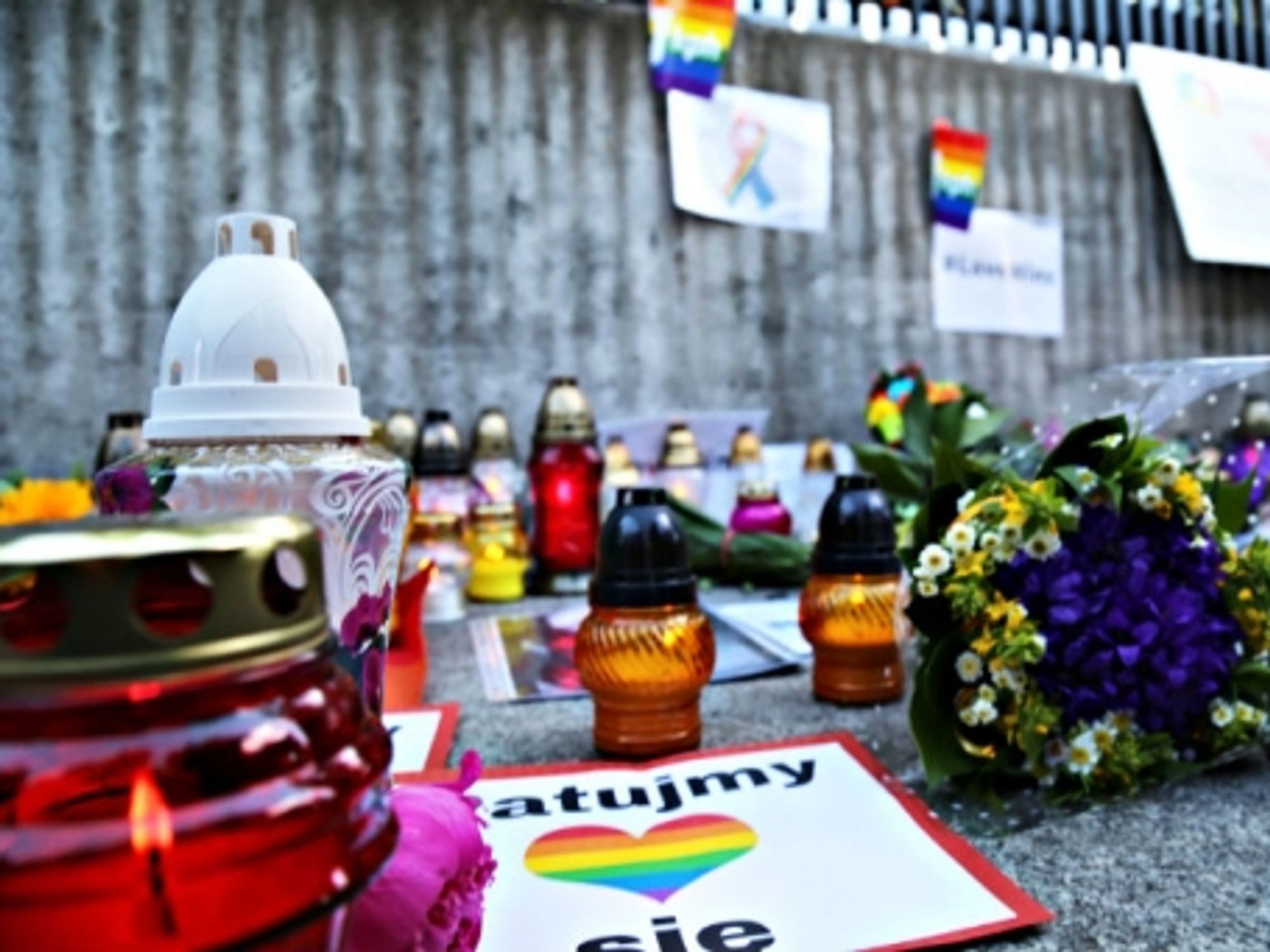 Remembering the Orlando victims in Warsaw, Poland.