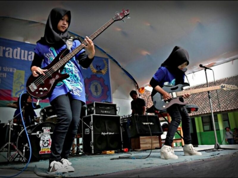 Rocking in the free world