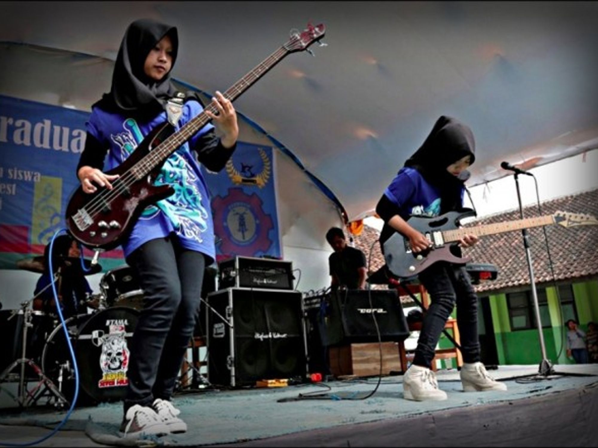 Rocking in the free world