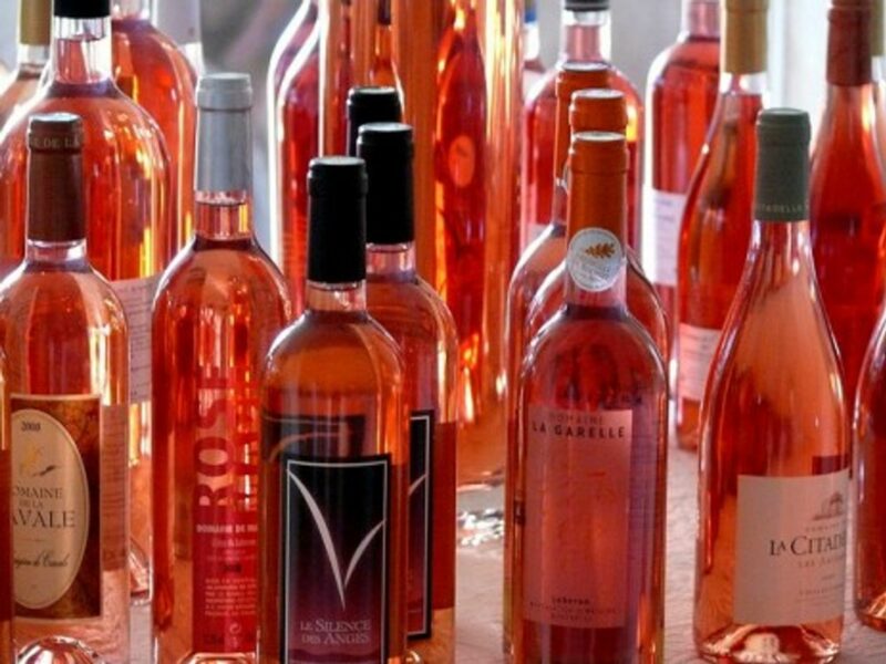 Rosé wine sales are at an all-time high (easyrab)
