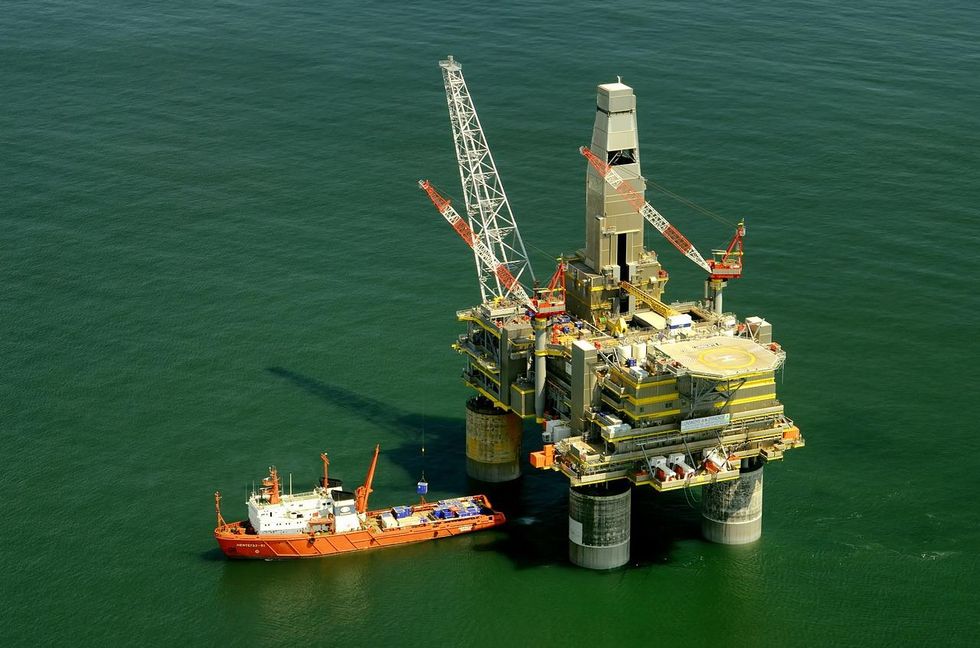 Russia oil platform