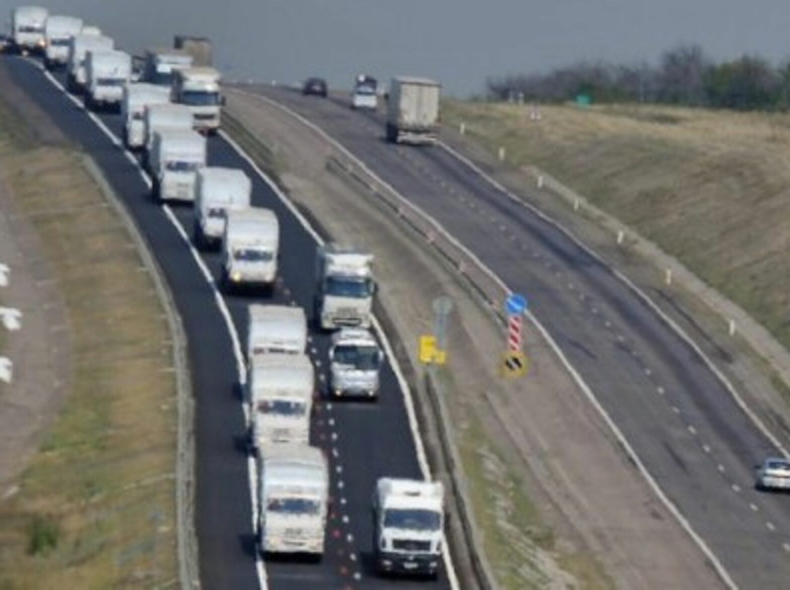 Russian aid trucks entering Ukraine