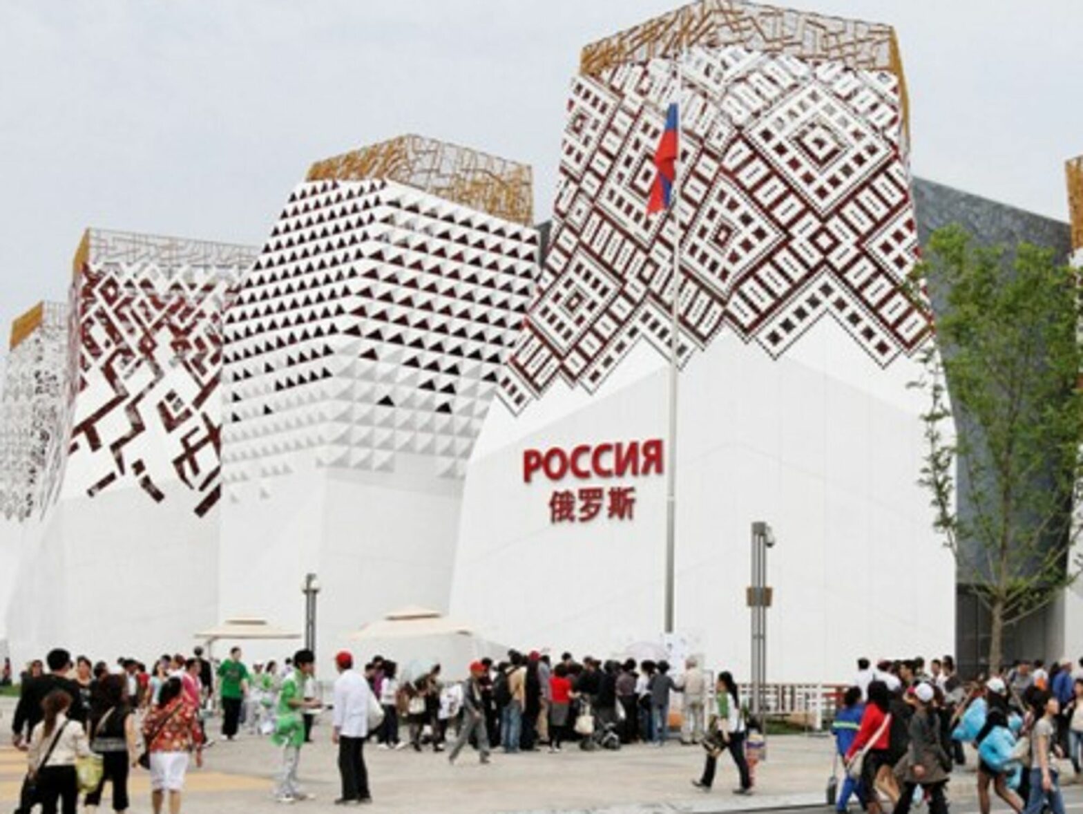 Russian Pavillion at the 2010 Shanghai World Expo (KimonBerlin).