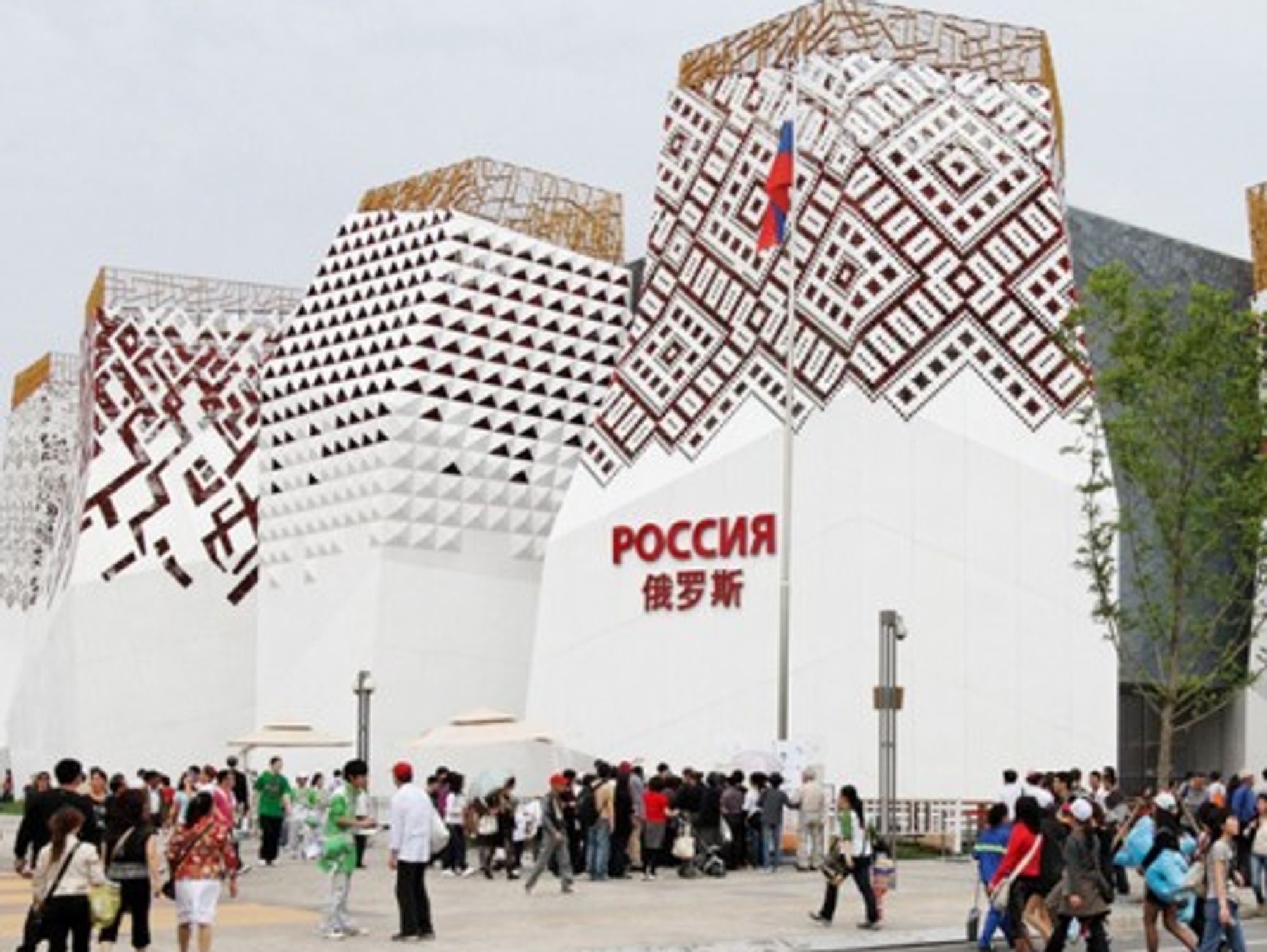 Russian Pavillion at the 2010 Shanghai World Expo (KimonBerlin).