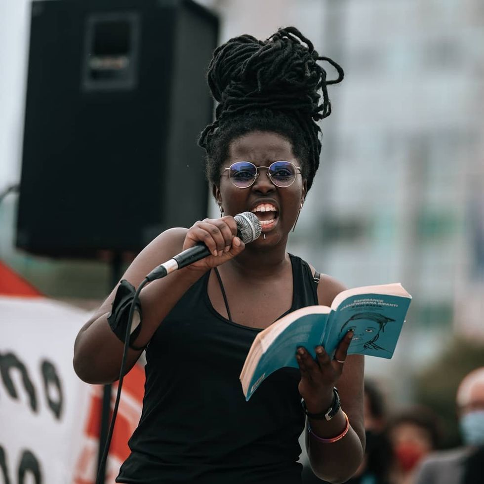 Rwanda-born author Espérance Hakuzwimana writes in Italian.