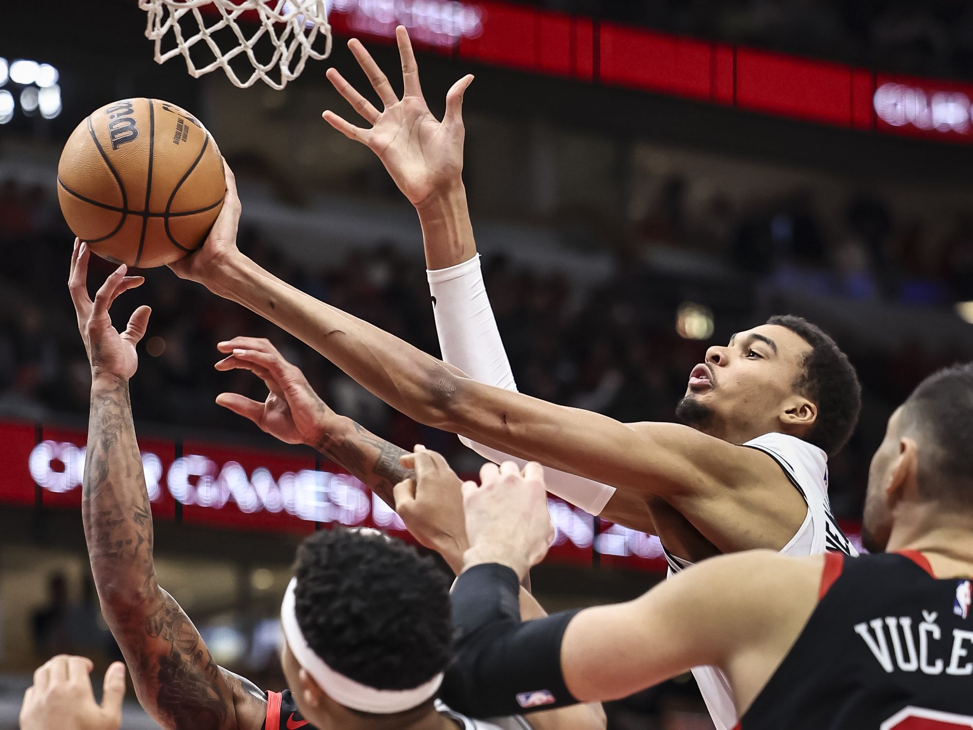 The Science Helping To Prevent Basketball Players' Injuries