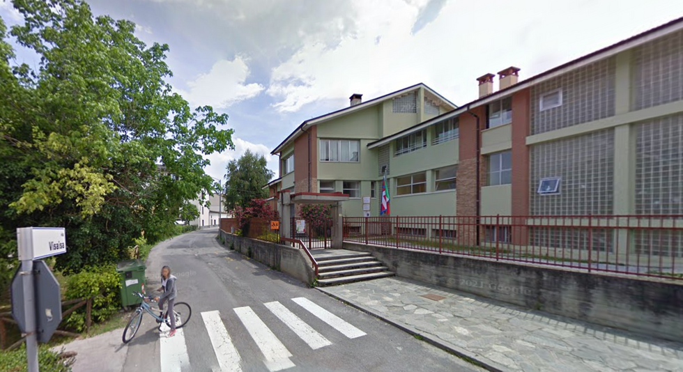 screenshot of a google street view page showing ​Donero's Oltremaira school