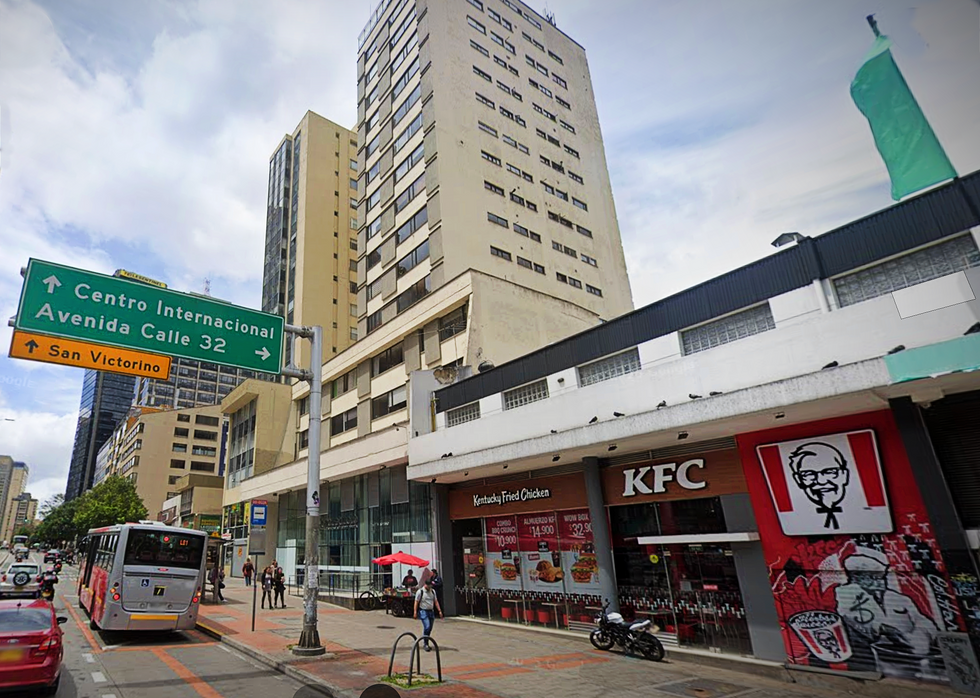 Screenshot of a KFC fast-food restaurant in Bogota, Colombia