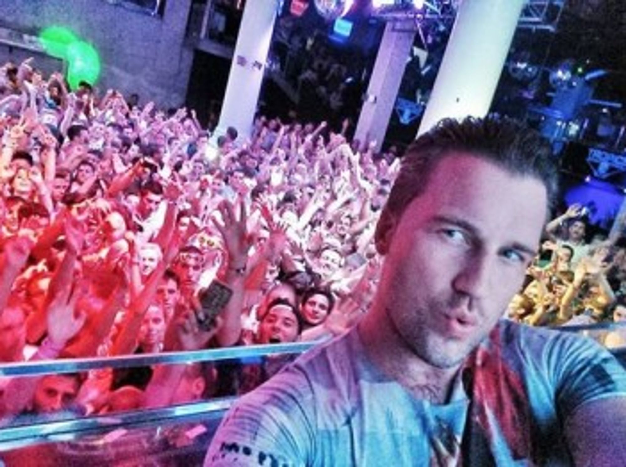 Selfie (with fans)