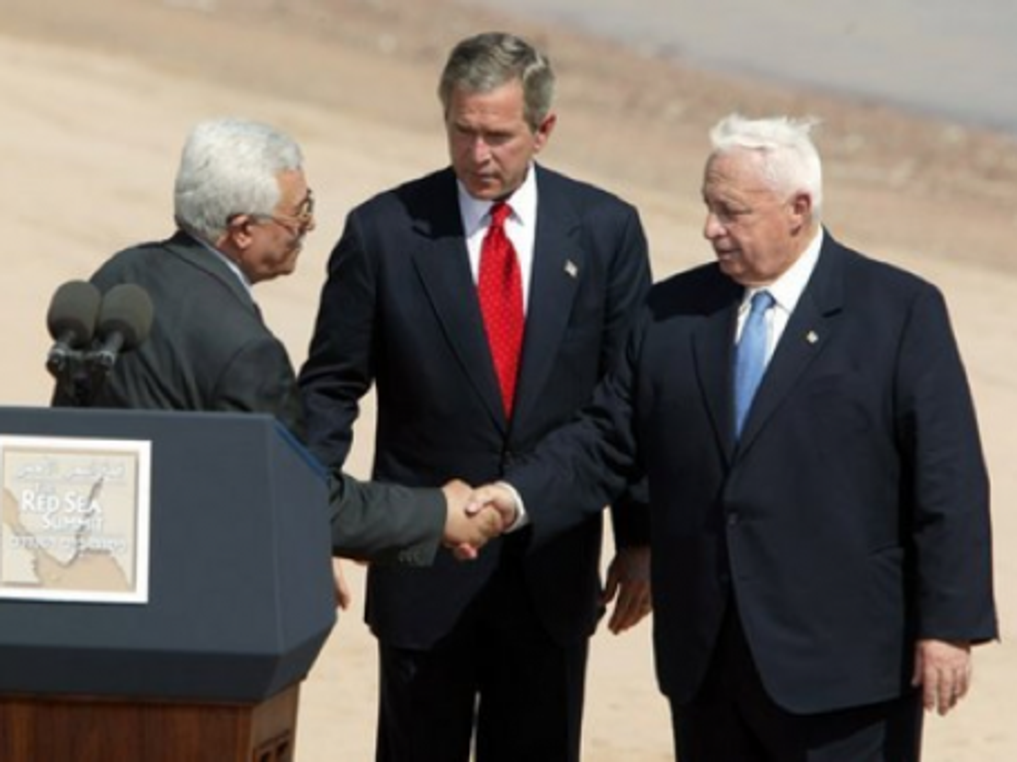 Sharon (rt.) in 2003 with U.S. President Bush and Palestinian leader Abbas