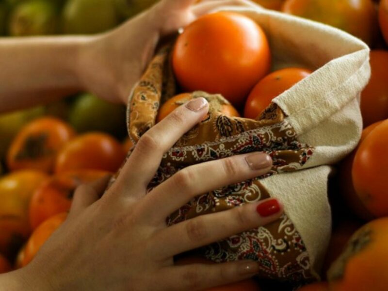 'Shop with a fabric bag'
