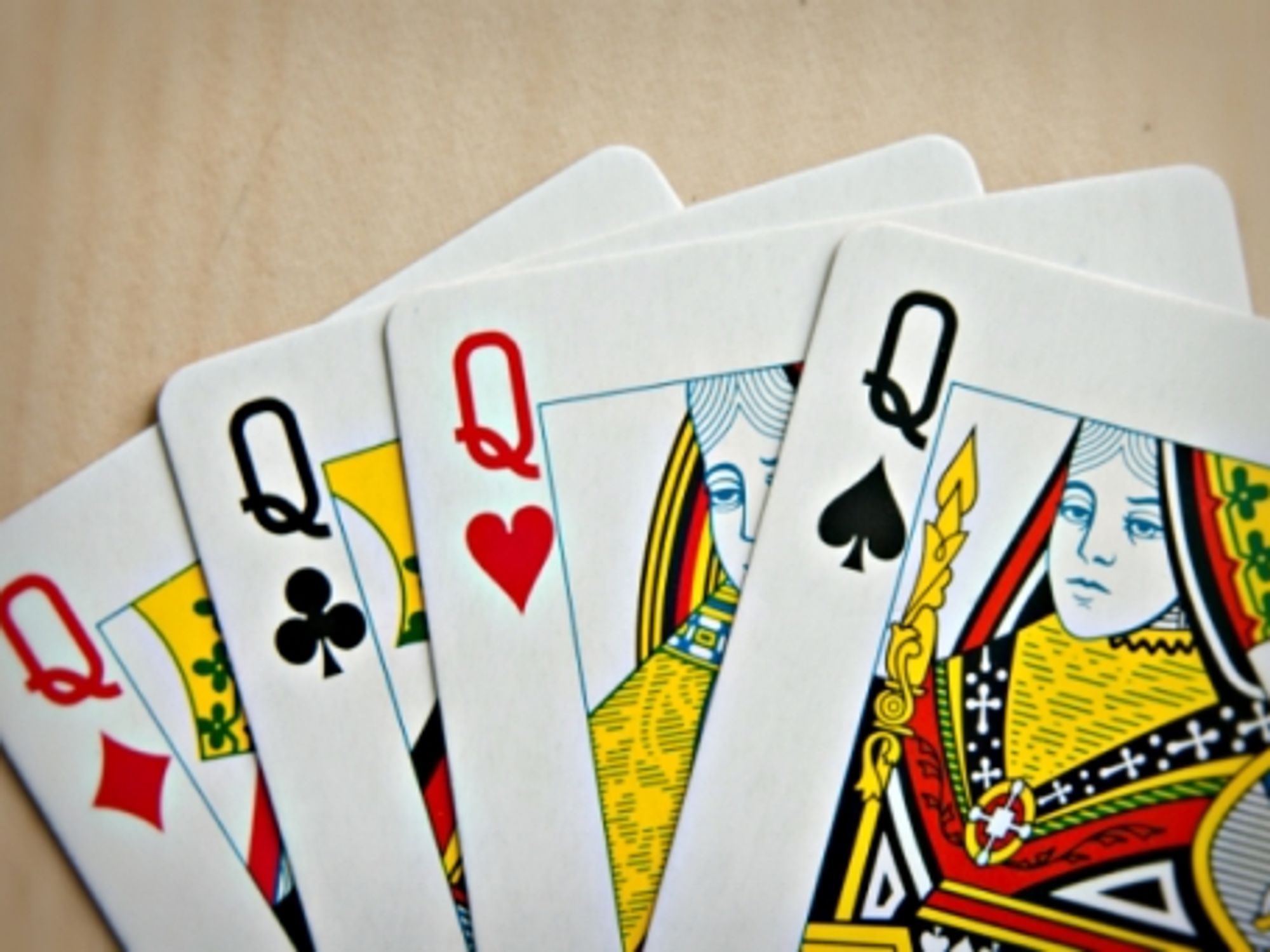 Sima, a one-of-a-kind poker mom