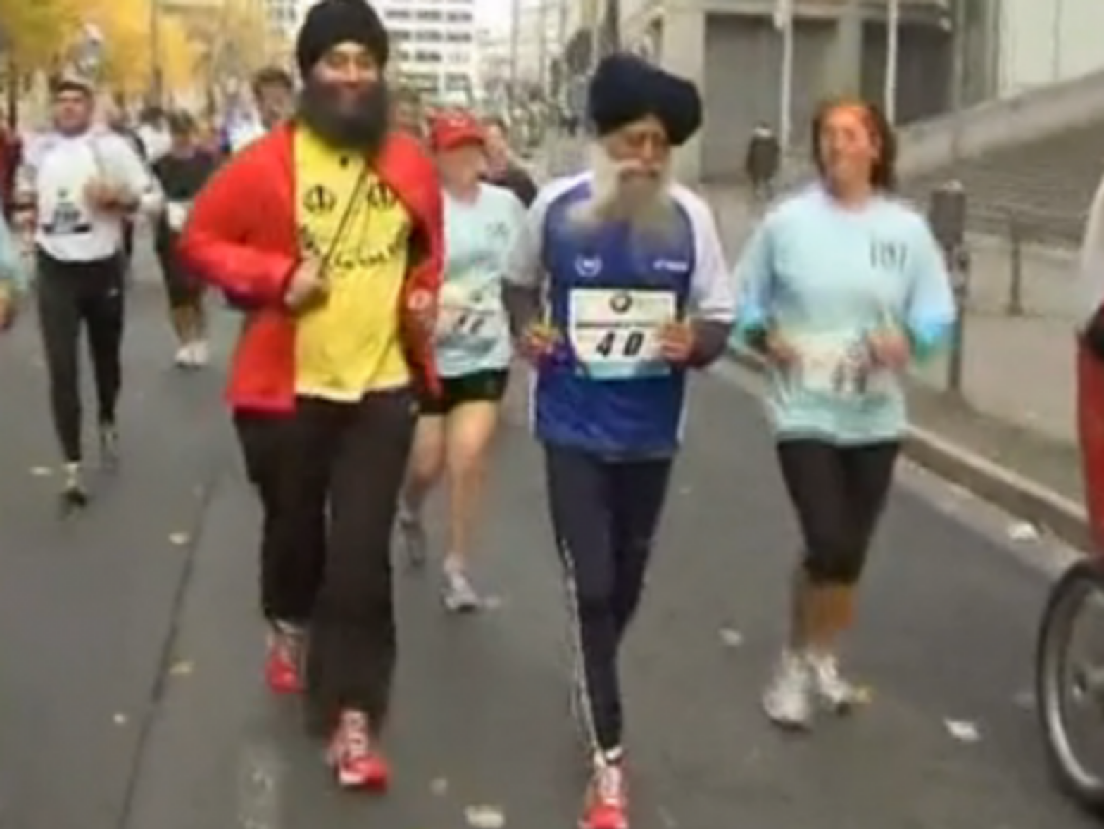 Singh in Frankfurt (Suddeutsche Zeitung video)