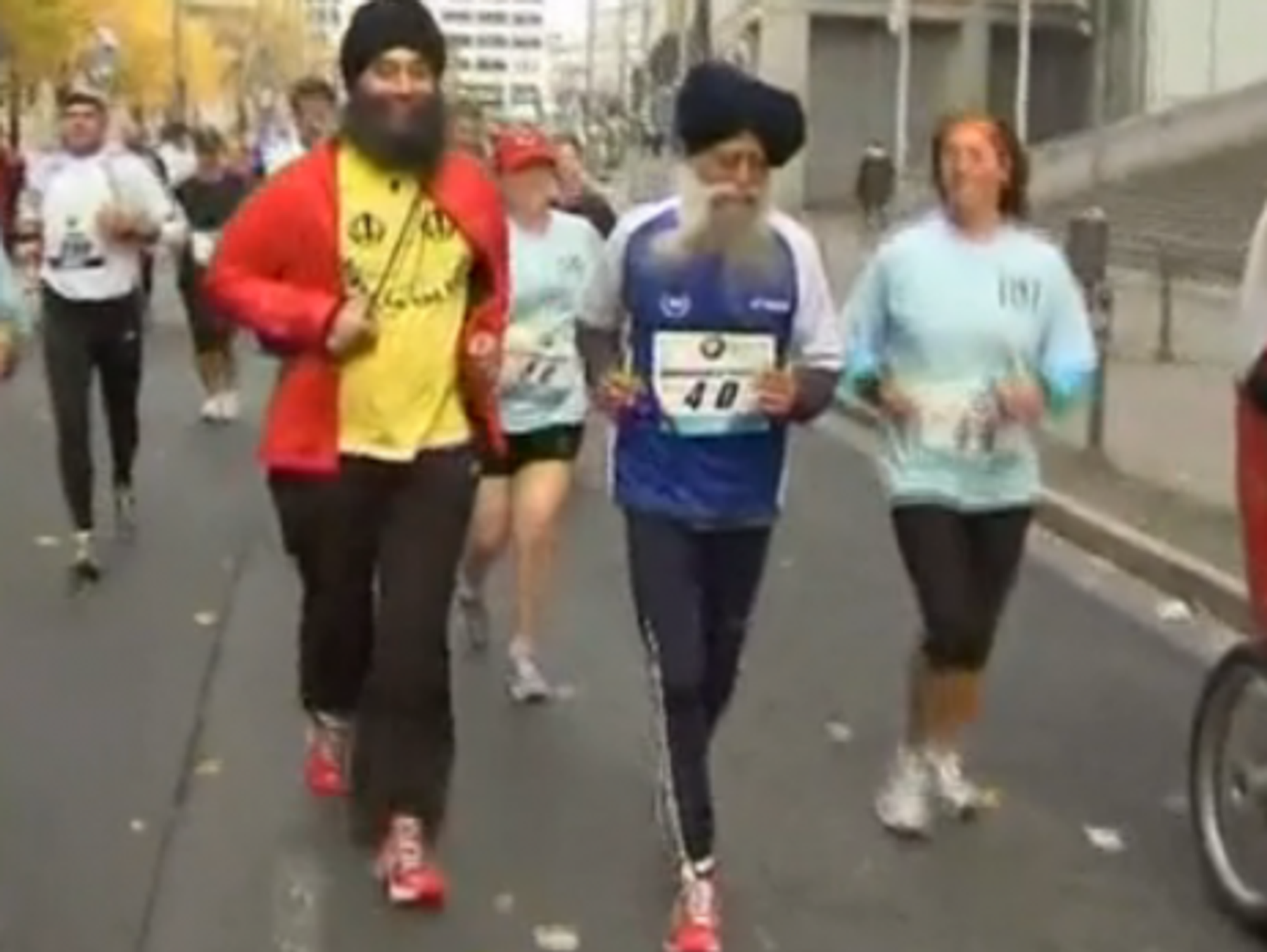 Singh in Frankfurt (Suddeutsche Zeitung video)
