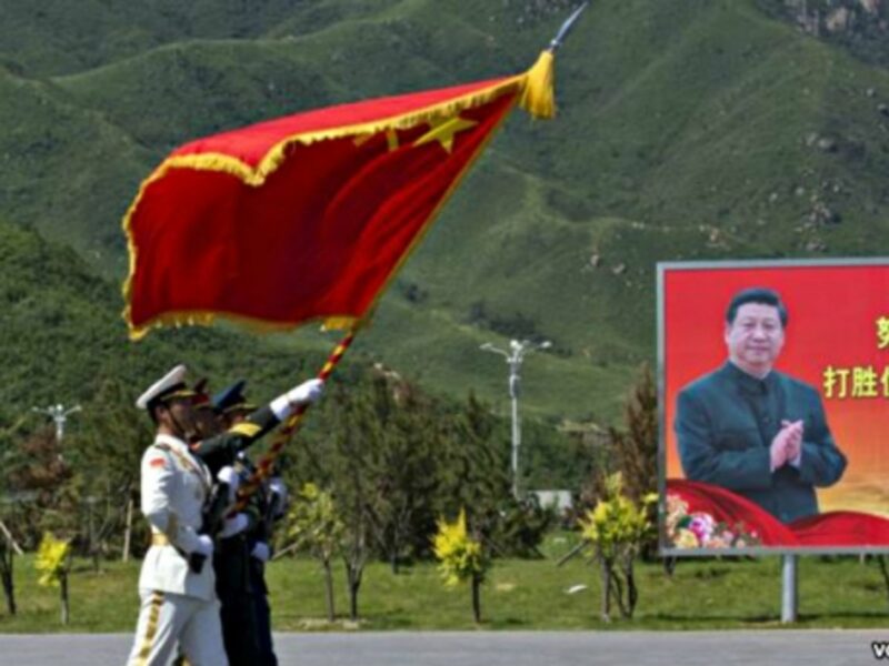 Slow Clap, Xi Jinping style...
