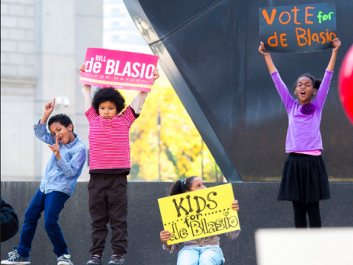 Snapshot Of The World: NYC Mayor, Typhoon Haiyan, China E-Commerce