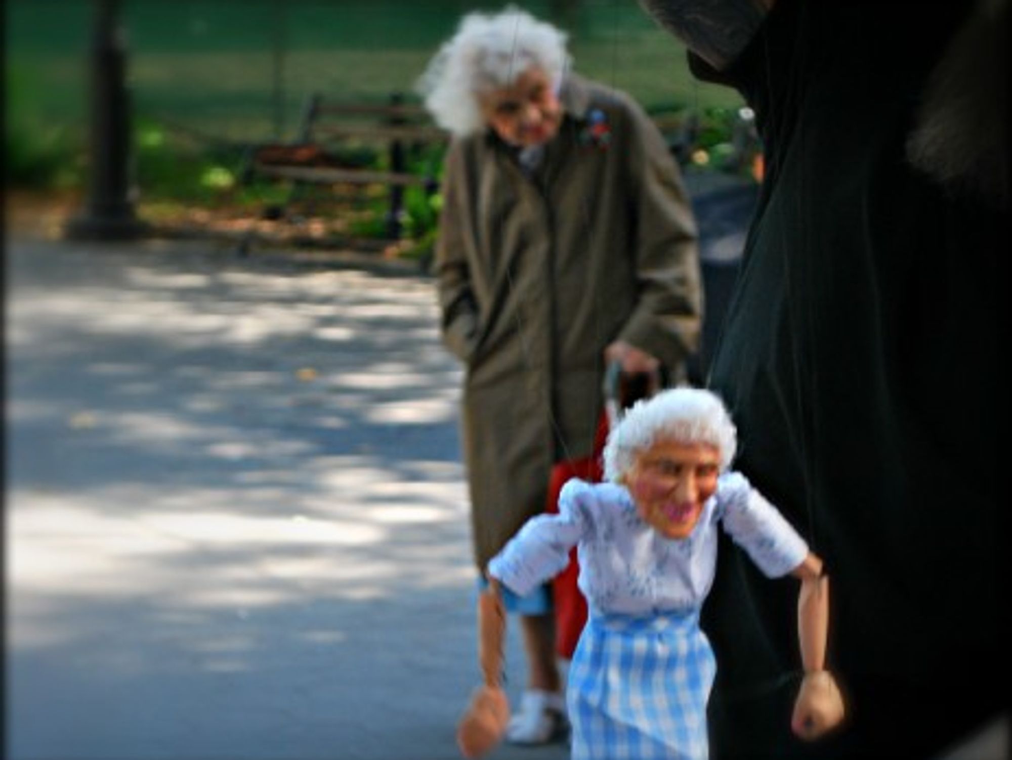 Snapshot Of The World: Papal Saints, Santa Monica Crash, UN Vote, More